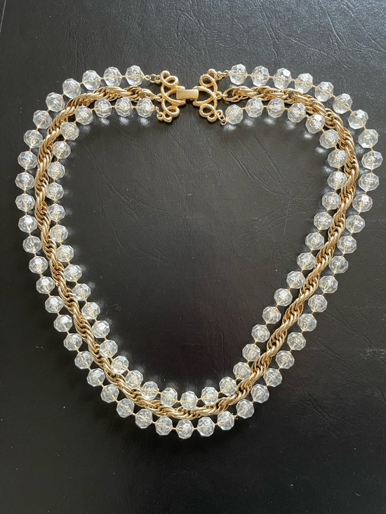 Sarah Coventry Jewelry - Vintage Sarah Coventry Gold tone & Clear lucite triple Strand Necklace .